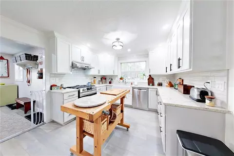 Kitchen - 150 Pittman St, Blackshear, GA 31516 photo 1 of 5