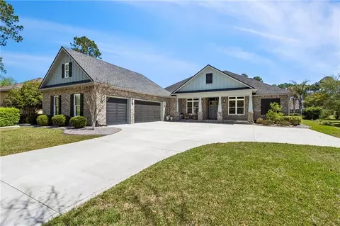 167 Millers Branch Dr, Saint Marys, GA 31558