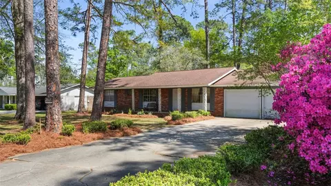 547 S 6th St, Jesup, GA 31545