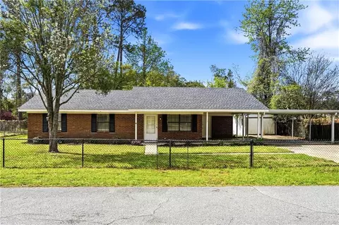 679 Shepard Dr, Brunswick, GA 31525