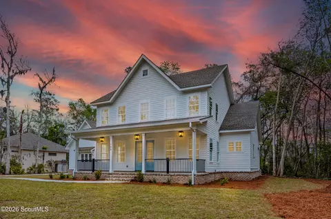 108 Harbor Pointe Dr, Brunswick, GA 31523