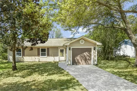 104 Green Acre Ct N, Kingsland, GA 31548