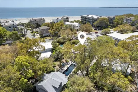 599 Sheraton Plaza St, Saint Simons Island, GA 31522