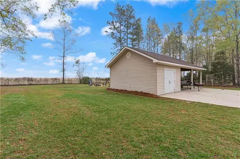 Exterior - 46 Christopher Cir, Nahunta, GA 31553 photo 4 of 5