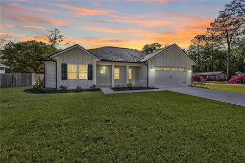 785 S May St, Kingsland, GA 31548