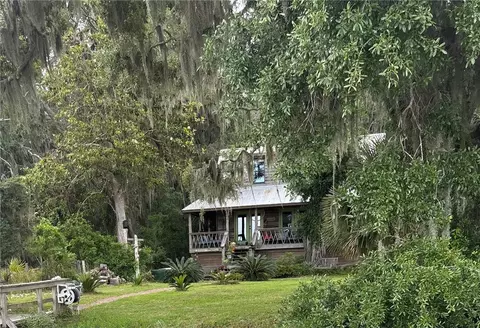 1809 Hird Island Dr, Darien, GA 31305