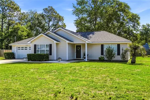 324 Crossbridge Dr, Brunswick, GA 31525