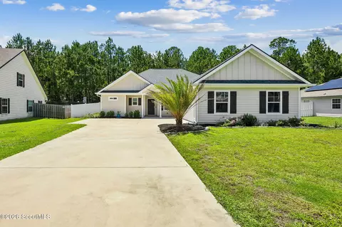 611 Victorias Cir, Saint Marys, GA 31558