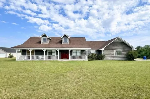 5690 Drusilla Ln, Waycross, GA 31503