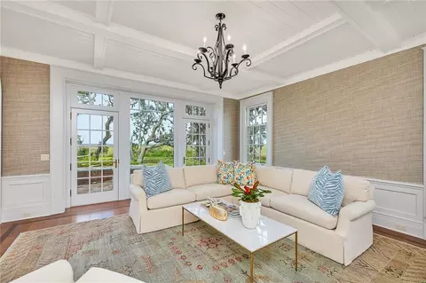 Living - 144 Point Ln, Saint Simons Island, GA 31522 photo 6 of 8