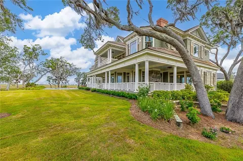 Exterior - 144 Point Ln, Saint Simons Island, GA 31522 photo 21 of 33