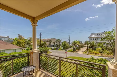 1015 Beachview Dr #102, Saint Simons Island, GA 31522