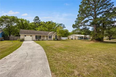 302 Watts St, Saint Marys, GA 31558