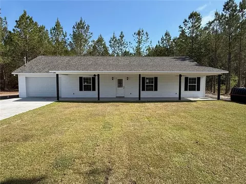 107 Hawks Pl, Waynesville, GA 31566