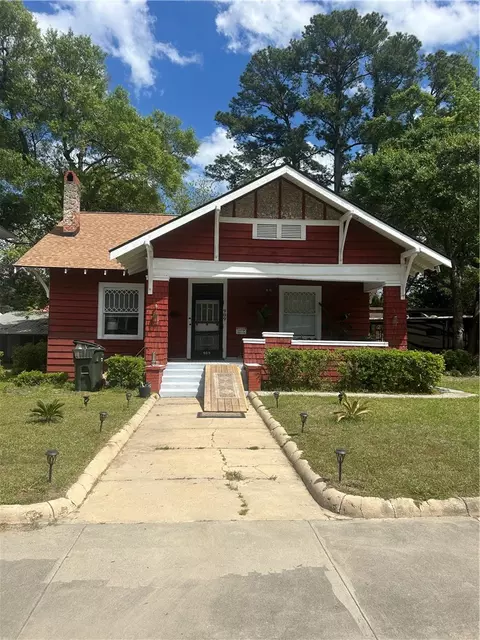 909 Gilmore St, Waycross, GA 31501