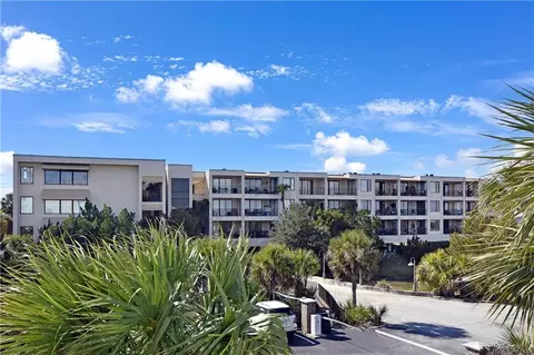 1 Marina Drive Apt 202 A B Dr #202  A & B, Saint Simons Island, GA 31522