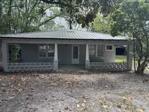 940 Gordon St, Blackshear, GA 31516