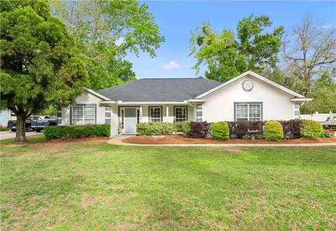 1302 Cate Rd, Brunswick, GA 31525