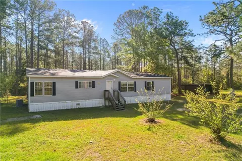 611 Sandy Run Rd, Jesup, GA 31545