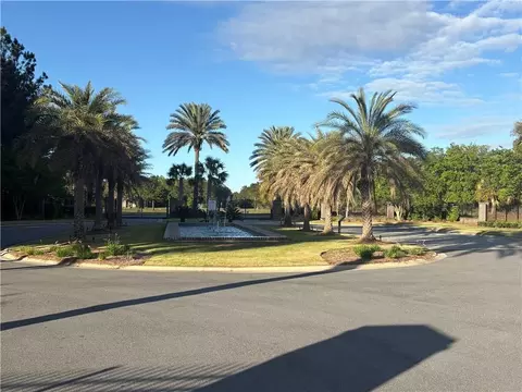 135 Beacon Pointe Pkwy, Woodbine, GA 31569