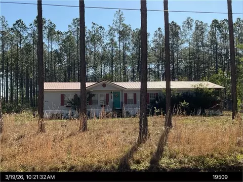 213 Pineridge Rd, Waycross, GA 31503