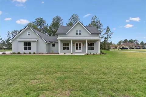 115 Silver Bluff Dr, Brunswick, GA 31523