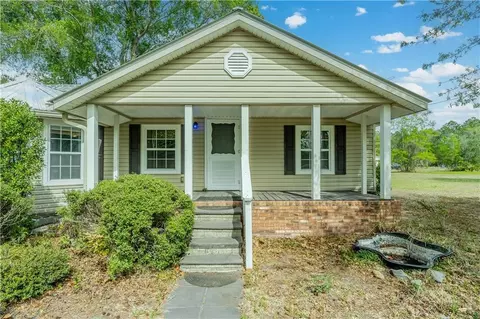 584 Knox St, Nahunta, GA 31553