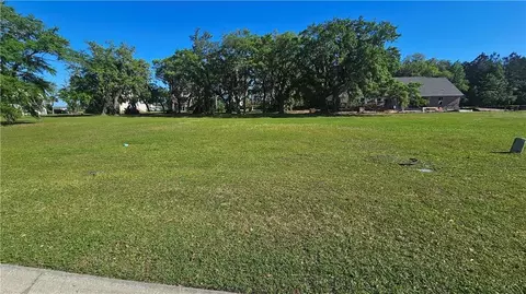 58 Ocean Breeze Blvd SE, Waverly, GA 31565