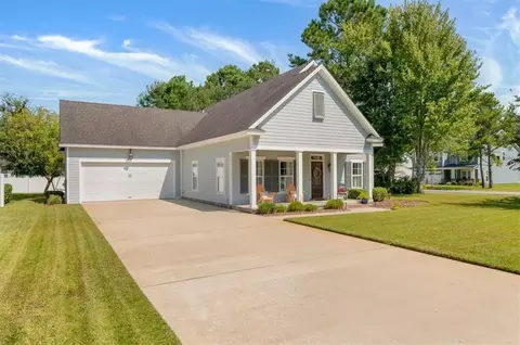 14 Clearwater Cir, Brunswick, GA 31523