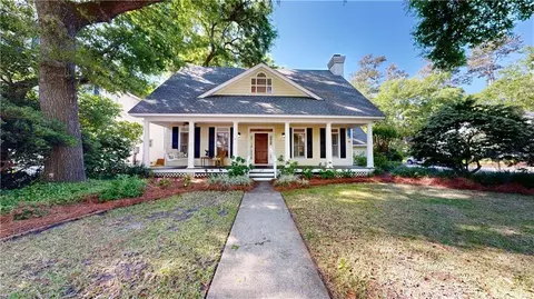 109 Rosemont St, Saint Simons Island, GA 31522