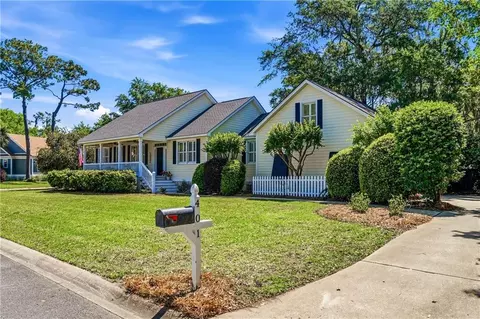 401 Colley Ln, Saint Simons Island, GA 31522