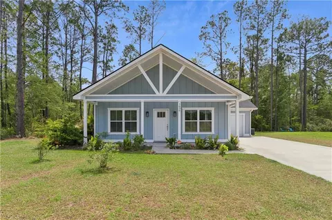 1636 Ashantilly Dr, Darien, GA 31305