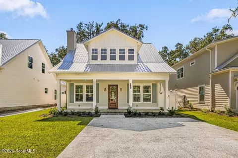 305 Rivera Dr, Saint Simons Island, GA 31522
