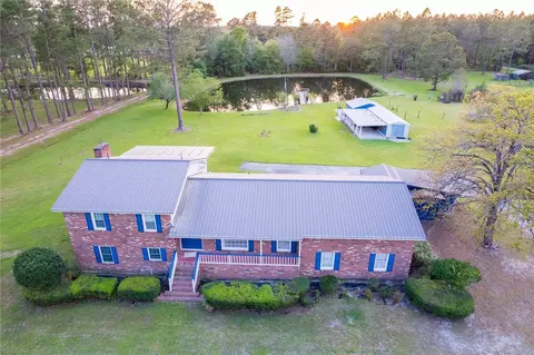 2110 Ware St, Blackshear, GA 31516