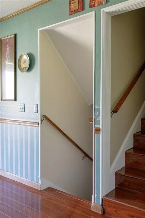 Entry Way - 2110 Ware St, Blackshear, GA 31516 photo 4 of 7