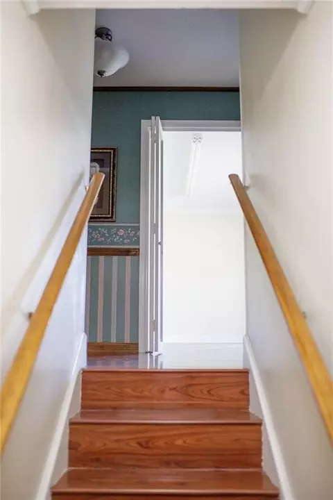 Entry Way - 2110 Ware St, Blackshear, GA 31516 photo 7 of 7