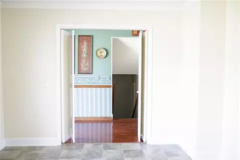 Entry Way - 2110 Ware St, Blackshear, GA 31516 photo 2 of 7