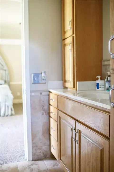 Bath - 2110 Ware St, Blackshear, GA 31516 photo 3 of 5