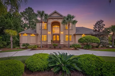 151 Riverwalk Dr, Brunswick, GA 31523