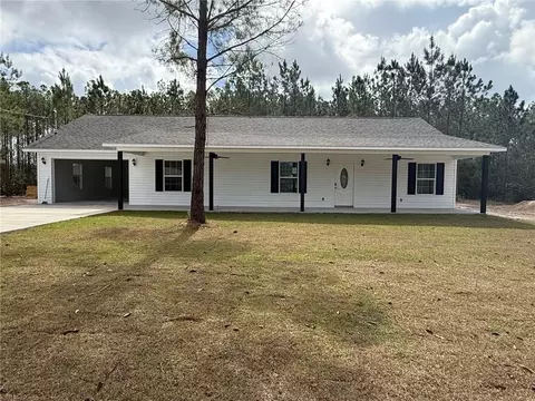 118 Hawks Pl, Waynesville, GA 31566