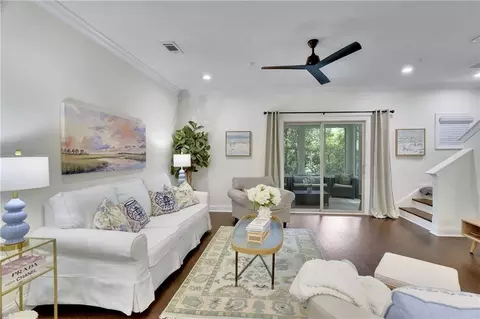 607 Mariners Cir, Saint Simons Island, GA 31522