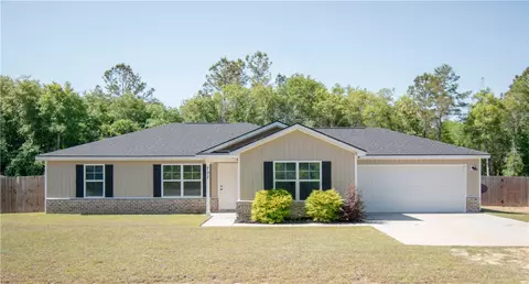 727 Bluff Rd, Jesup, GA 31545