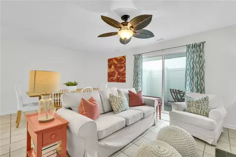114 S Island Square Dr, Saint Simons Island, GA 31522