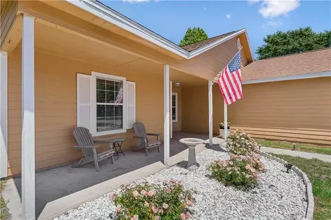223 Chestnut Ct, Kingsland, GA 31548