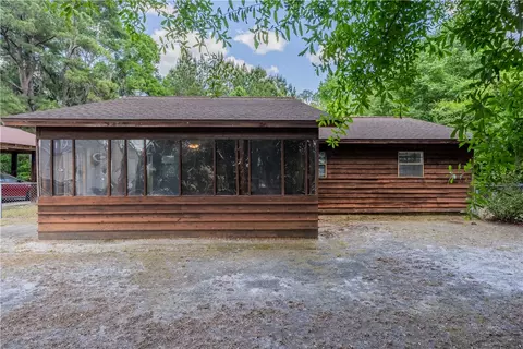 43 Dixie Ln, Waycross, GA 31503
