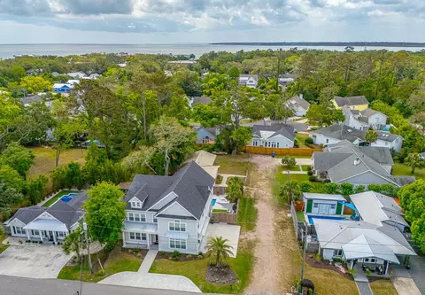 636 Johnson Rd, Saint Simons Island, GA 31522
