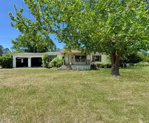 4523 Mockingbird Ln, Waycross, GA 31503