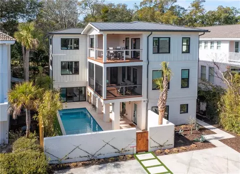 115 Georgia St, Saint Simons Island, GA 31522