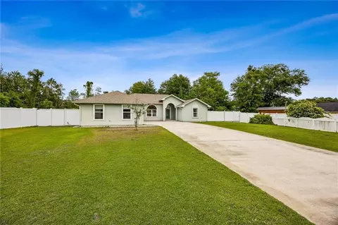 106 Lake Manor Ct, Kingsland, GA 31548
