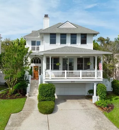 105 Strachan Ln, Saint Simons Island, GA 31522